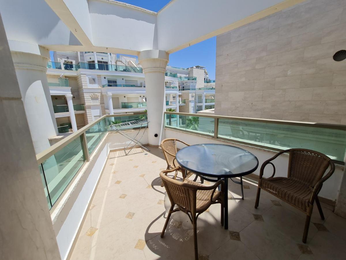 La-Palmore Luxury Apart-Residense Resort With Pool First Line Sea Side Eilat Eksteriør bilde